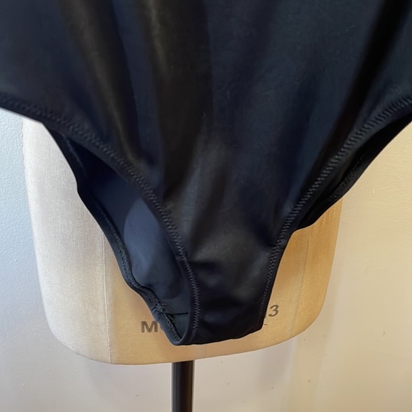 MMoschino Mare Black One Piece Red Inflatable Heart Swimsuit - Picture 4 of 11